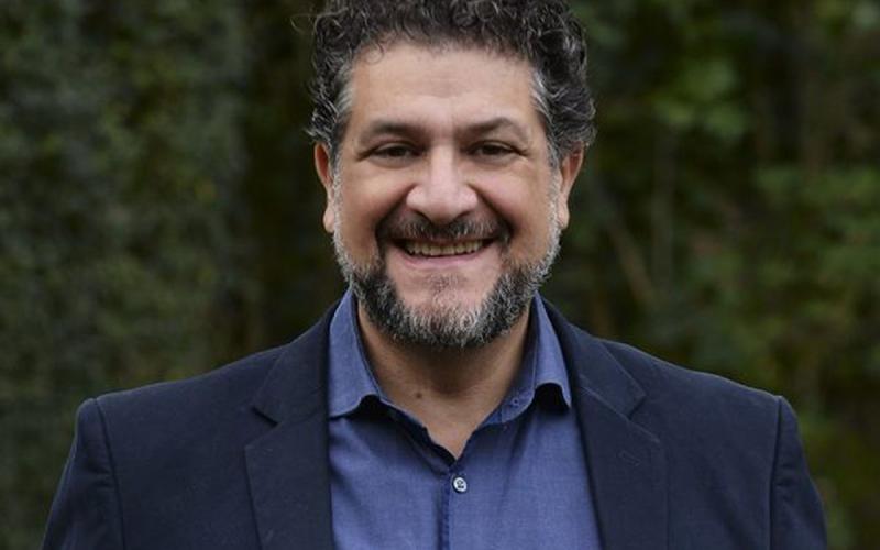 Luis Arias: "Vidal le entreg&oacute; las 5 distribuidoras el&eacute;ctricas de la provincia a un s&oacute;lo empresario"