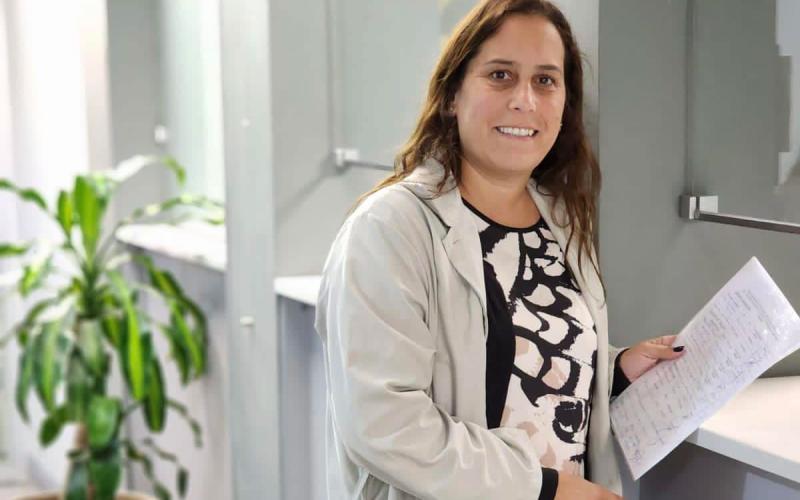 Alejandra G&oacute;mez, presidenta del colegio de farmac&eacute;uticos, y el aumento en la automedicaci&oacute;n