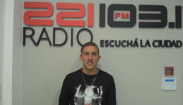 CHOuyaIXIAAIHQ4