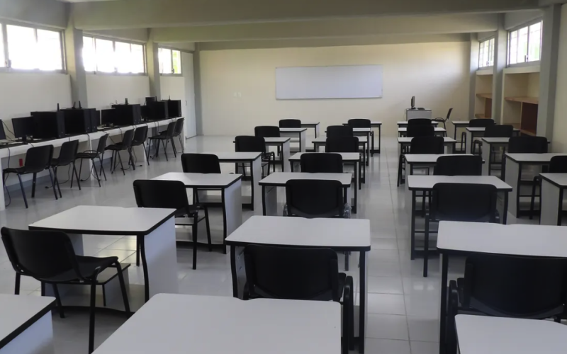 Un nuevo paro en la UNLP vuelve a interrumpir las clases en facultades ...